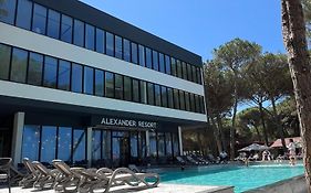 Alexander Resort